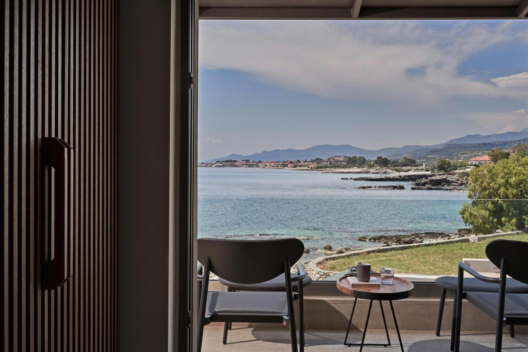 Beachfront Alassa Villas With Private Pools Kotronion  Luaran gambar