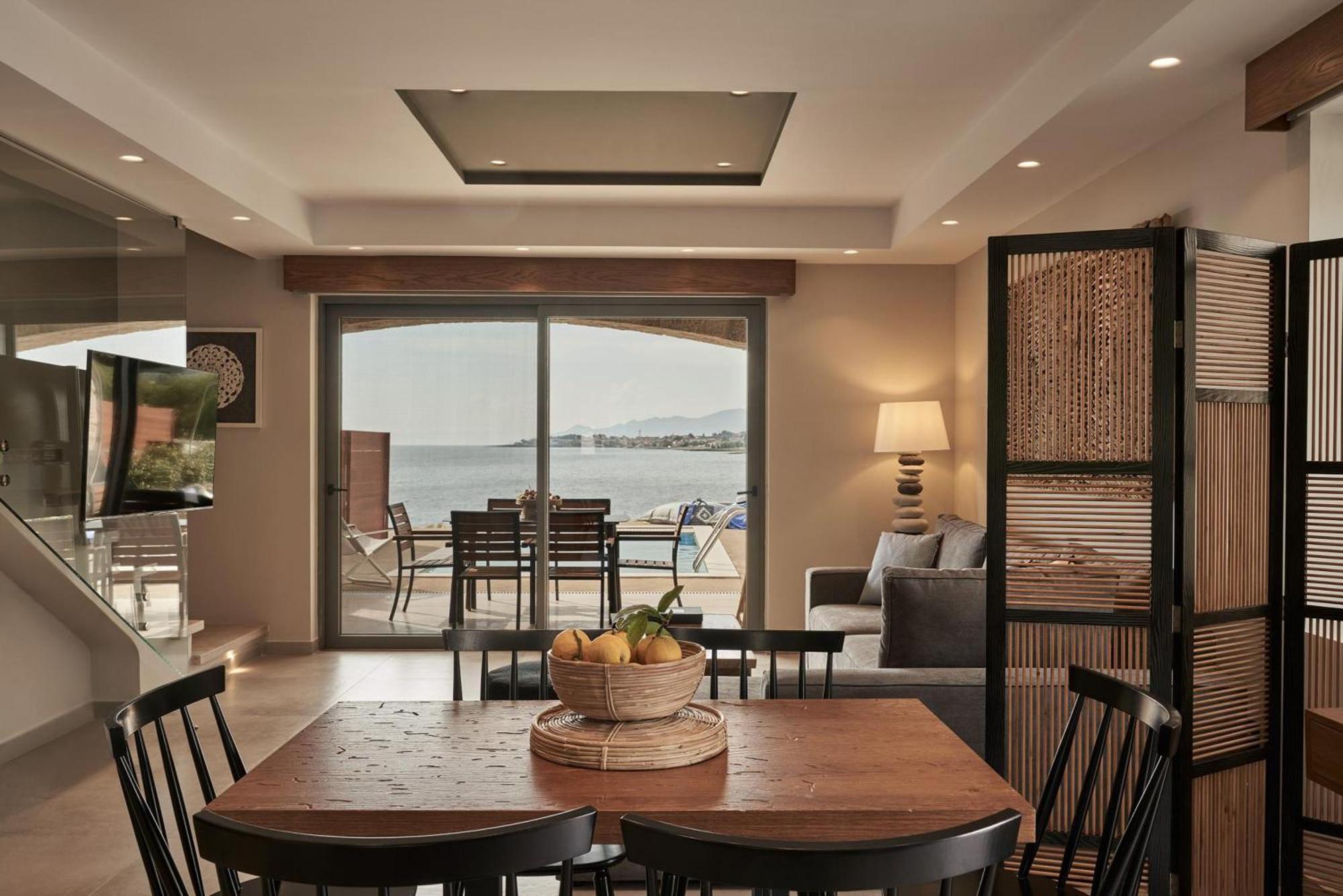 Beachfront Alassa Villas With Private Pools Kotronion  Luaran gambar